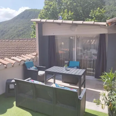 Apartment Cosy Climatise Avec Terrasse Besseges
